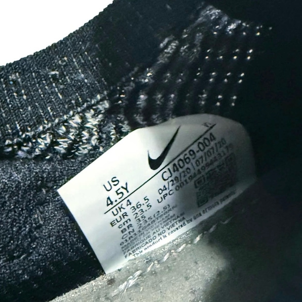 Nike Vapormax FlyKnit GS Sneaker - Picture 7 of 10